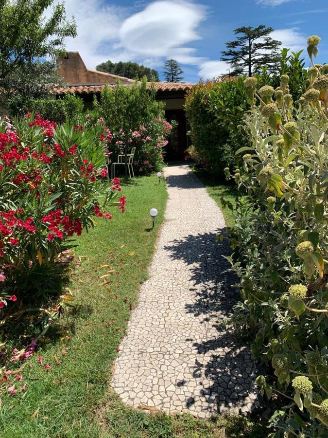 Gite La Loge 142 Route De Carpentras 84210 فيناسك المظهر الخارجي الصورة